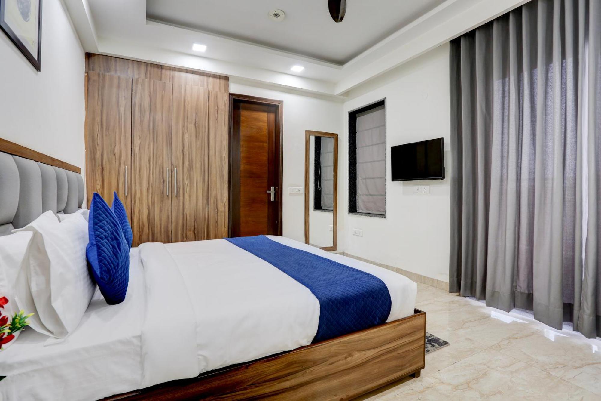 Hotel Greysky Medicity Gurgaon Exterior photo